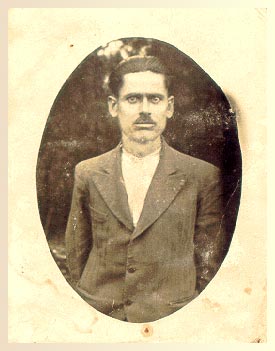 mpiolakis gi.jpg (18186 bytes)